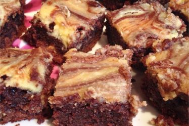 Cheesecake Brownie Recipe: The Classic Favourite With a Twist