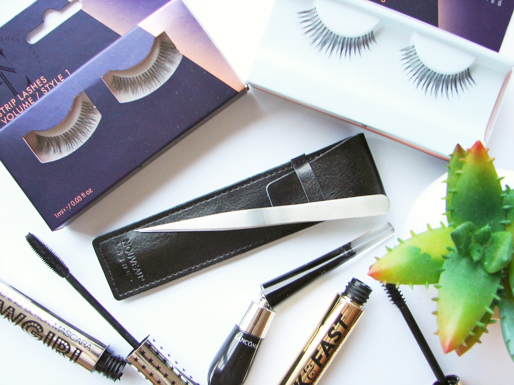 Applying False Lashes: To Tweeze or Not To Tweeze?