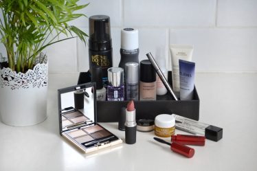 Latest In Beauty – Summer Style Essentials Beauty Box