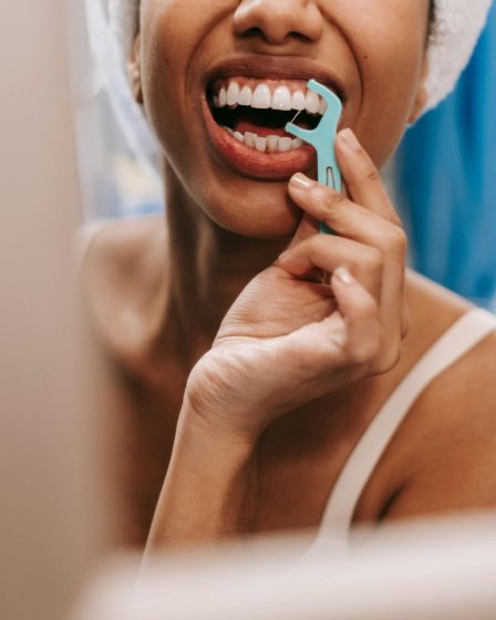 A GUIDE TO KEEPING YOUR TEETH LOOKING THEIR BEST