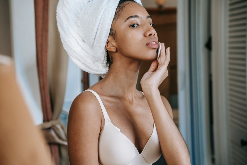 Cerave Hydrating Cleanser Vs La Roche-Posay Toleriane Purifying Cleanser: CeraVe Hydrating Cleanser vs. La Roche-Posay Toleriane Purifying Cleanser: Which Wins for Sensitive Skin?