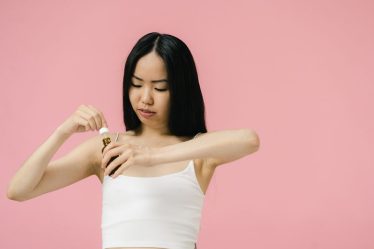 Estée Lauder Advanced Night Repair Vs Shiseido Ultimune: What 8 Years of Testing Anti-Aging Serums Taught Me About Estée Lauder vs. Shiseido