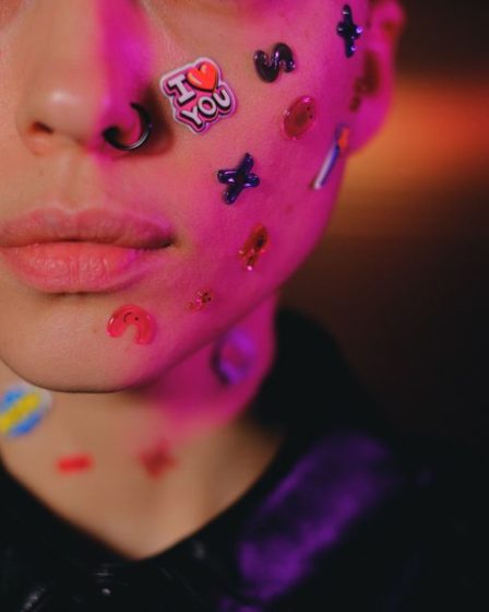 Hormonal Chin Acne Drugstore Products: I Had Hormonal Chin Acne for 12 Years. Drugstore Products Fixed It.