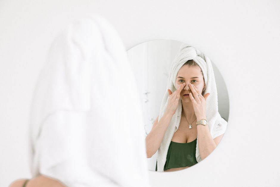 Retinol Vs Bakuchiol Sensitive Skin: Retinol vs. Bakuchiol: Which Is Safer for Sensitive Skin